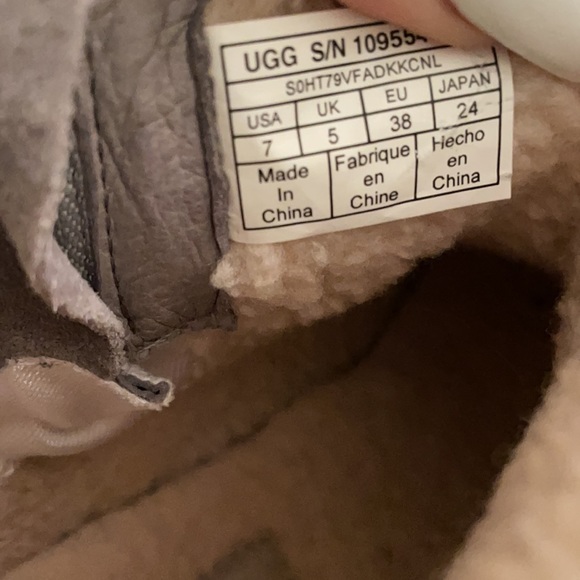 UGG Sherpa lined chunky grey shoes - Picture 6 of 6